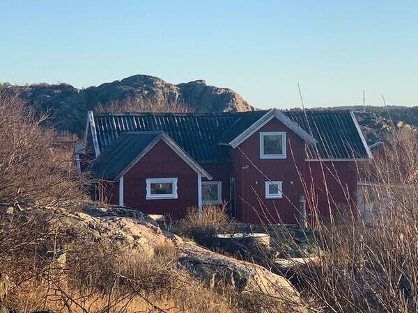 Sommarstuga - Landstlle p Tjrn i Skrhamn