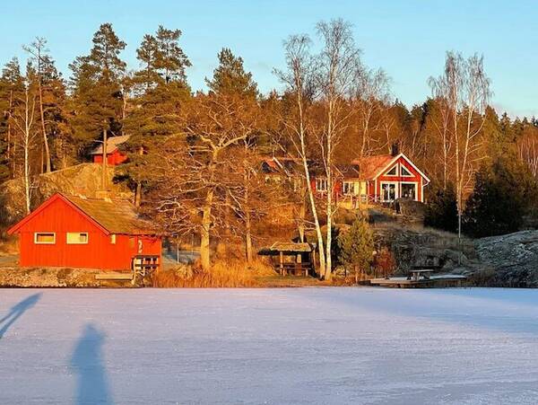 Hus - Villa p landet i Mlnbo