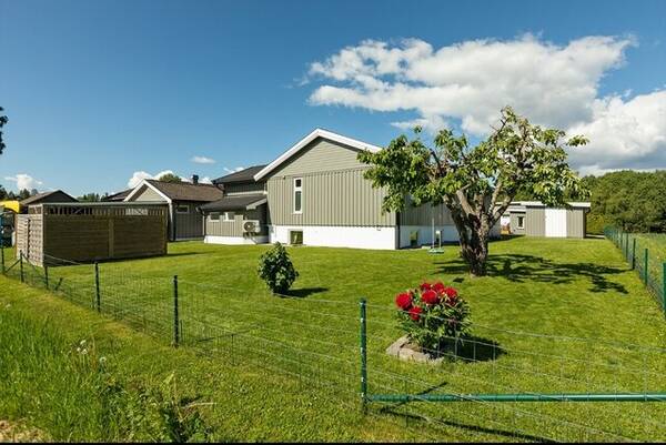 Hus - Villa på Råholt Hus - Villa på Råholt