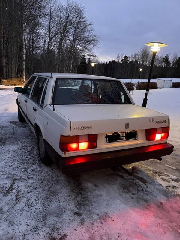 Fordon - Volvo 740