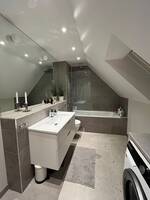 Nyrenoverat stort badrum Nyrenoverat stort badrum