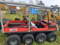 Amfibie fordon går på land å vatten  Amfibie fordon går på land å vatten