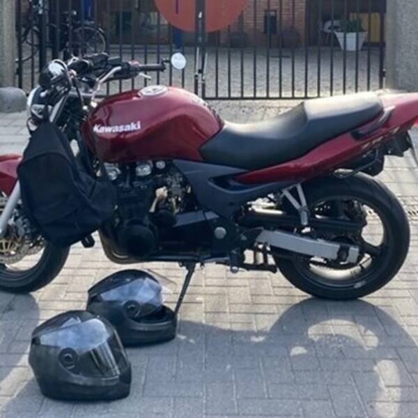 Rekvista - Kawasaki ZR-7