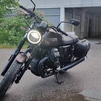 Moto Guzzi v7 night pack  Moto Guzzi v7 night pack
