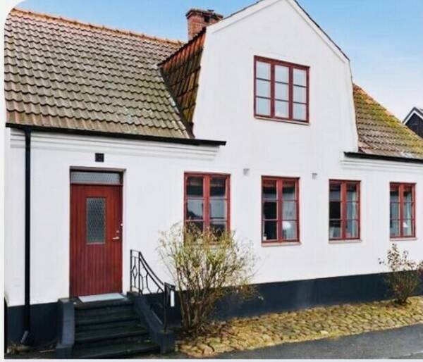 Hus -  Stenhus p sterlen 