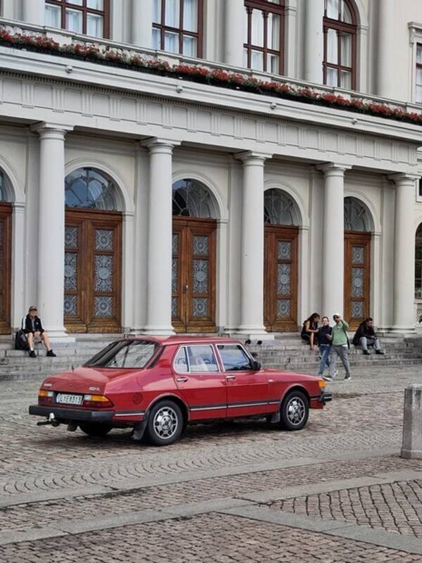 Fordon - Saab 900 frn 1983