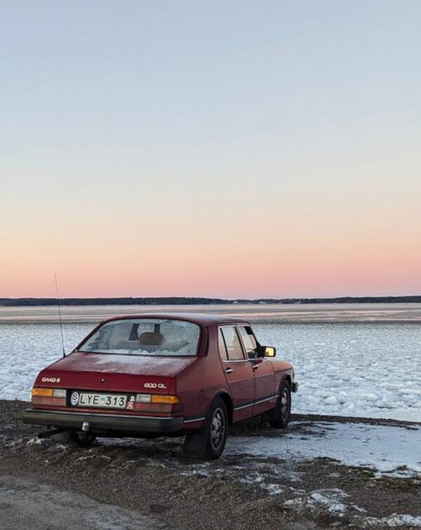 Fordon - Saab 900 frn 1983