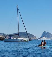 Segelbåt i Medelhavet Segelbåt i Medelhavet