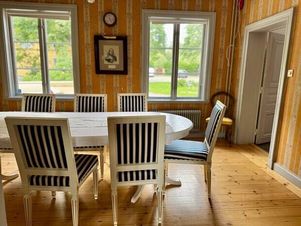 Hus - Bibliotek/vardagsrum