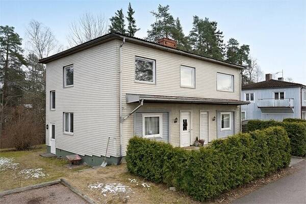 Hus - Stort tvvningshus i Vrmland