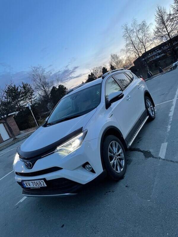 Kjøretøy - Toyota RAV 4