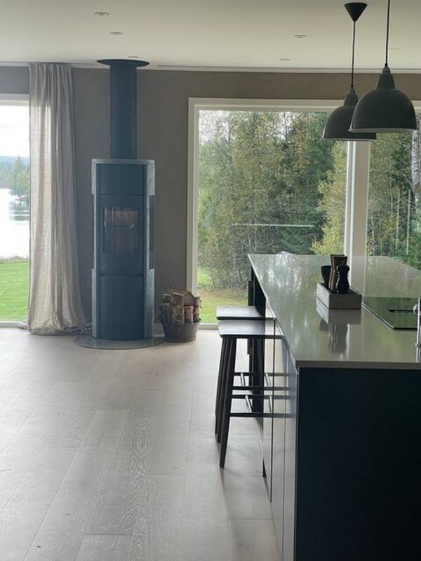 Hus - Fint kk/matplats med fantastisk utsikt