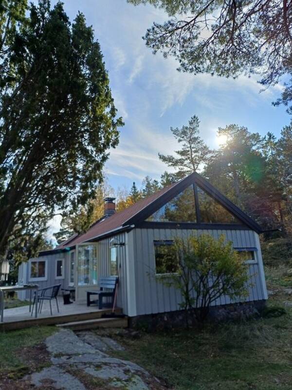 Hus -  1) Jttecharmigt Stort hus  Vrmd