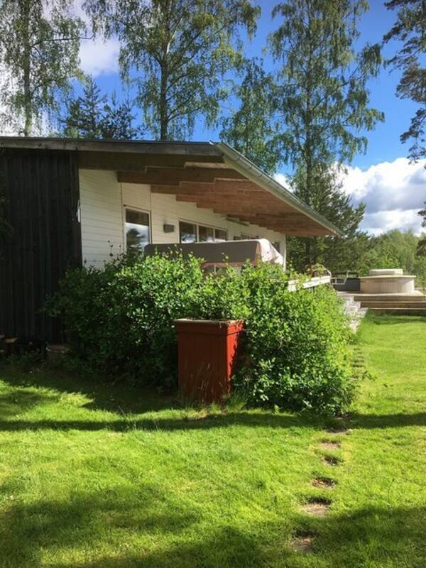 Sommarstuga - Modern stuga i Kristinehamn