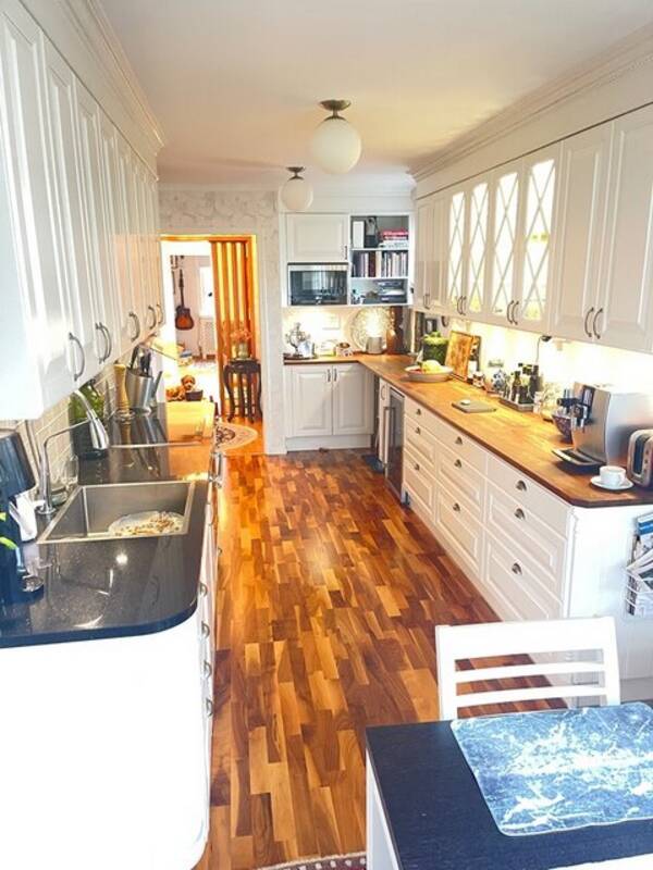 Hus - Vit mexitegel villa i Haninge 