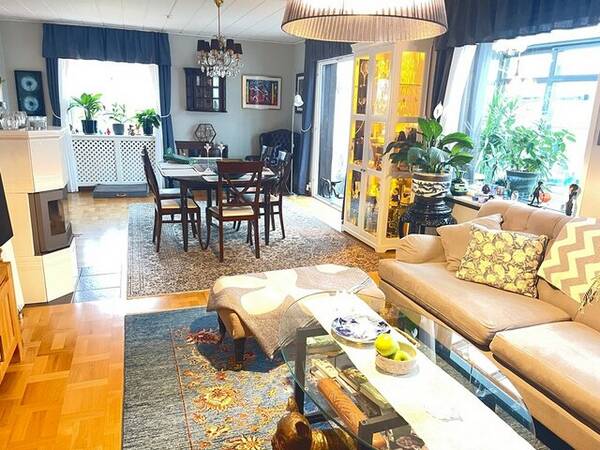 Hus - Vit mexitegel villa Haninge