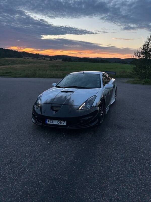 Fordon - Toyota Celica 2001
