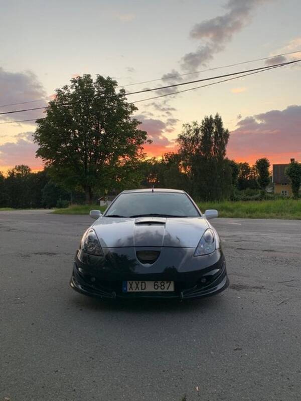 Fordon - Toyota Celica 2001