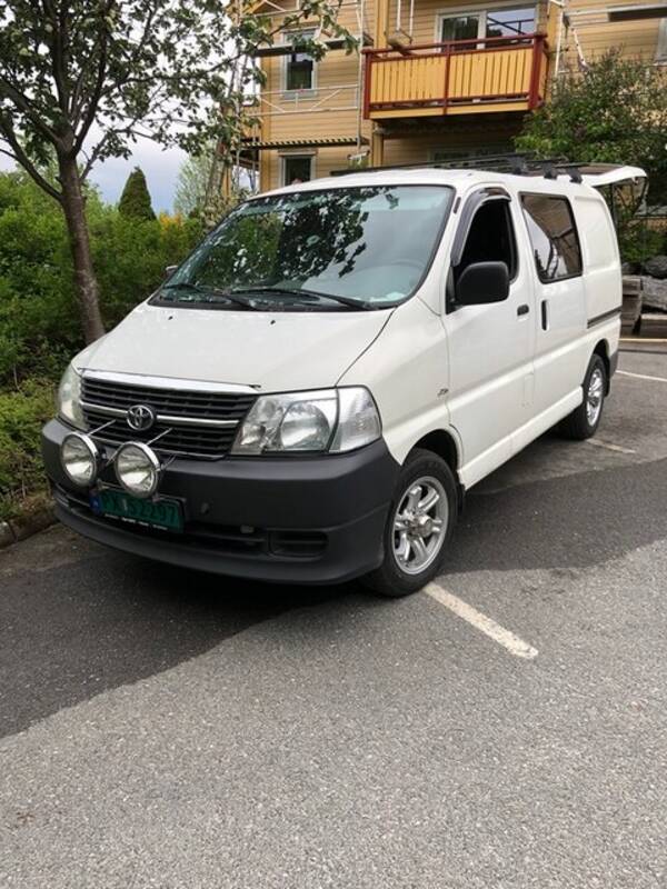 Kjrety - Toyota hiace 09