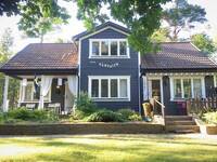 sommarhus i sandskogen