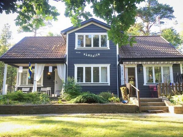 Sommarstuga - sommarhus i sandskogen