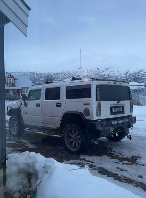 Kjøretøy - Hummer h2 