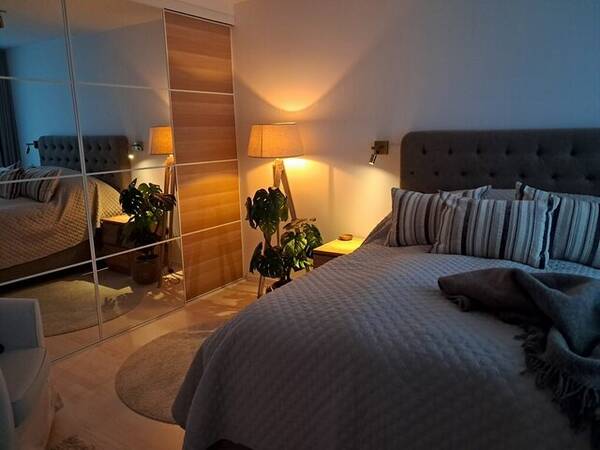 Lägenhet - Rymlig 2a Täby Park 