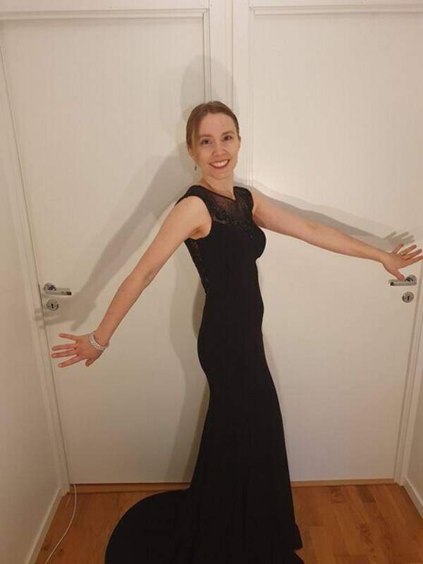 Rekvista - Svart balklänning