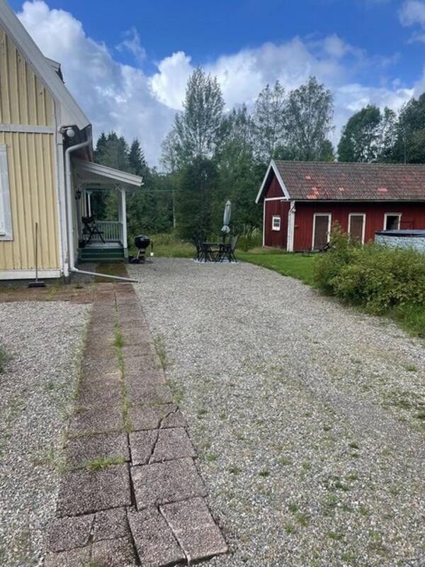 Hus - Mitt hus utanför Nora