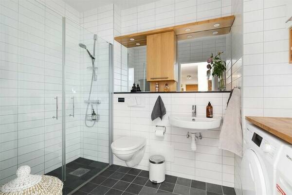 Lägenhet - Badrum/ toalett