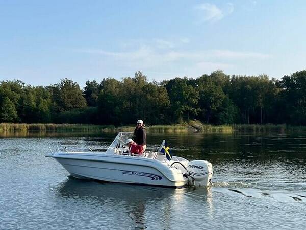 Fordon - HR 530 CC båt