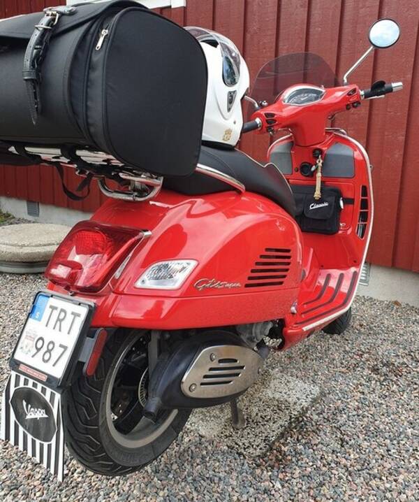 Fordon - Piaggio Super GTS300 Nipponröd