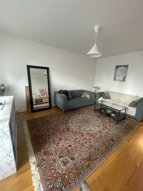 Lägenhet - Stor tvåa i husby