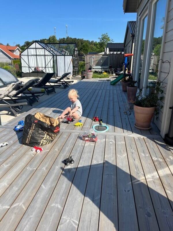 Hus - Nybyggt enplanshus med stor altan, stor 