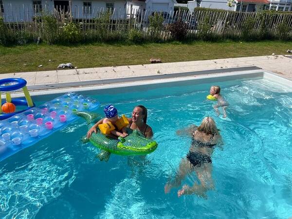 Hus - Nybyggt enplanshus med stor altan, stor 