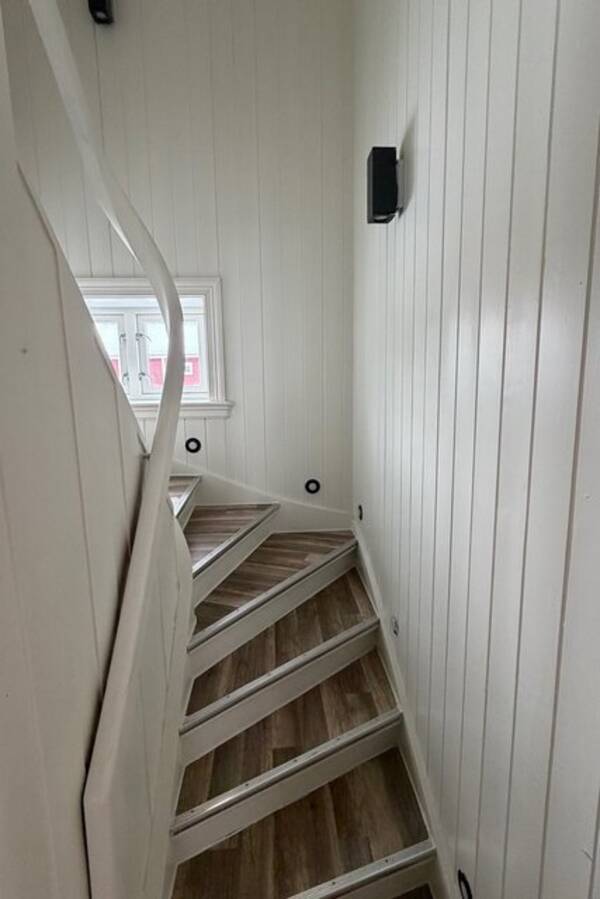 Hus - Gård, hus og stall 