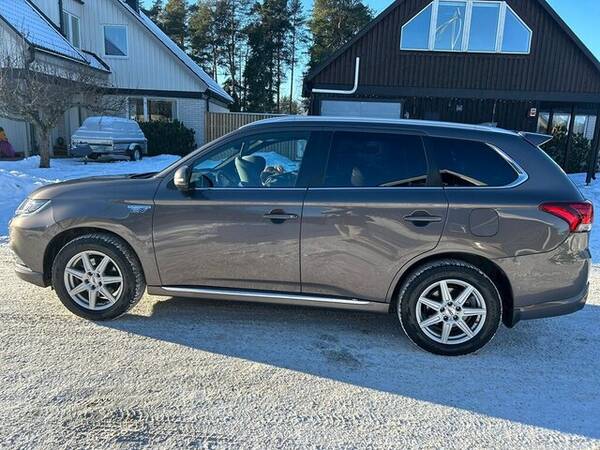 Fordon - Mitsubishi Outlander 2019
