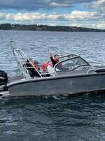 Snabb gående motorbåt, Anytec 750spd