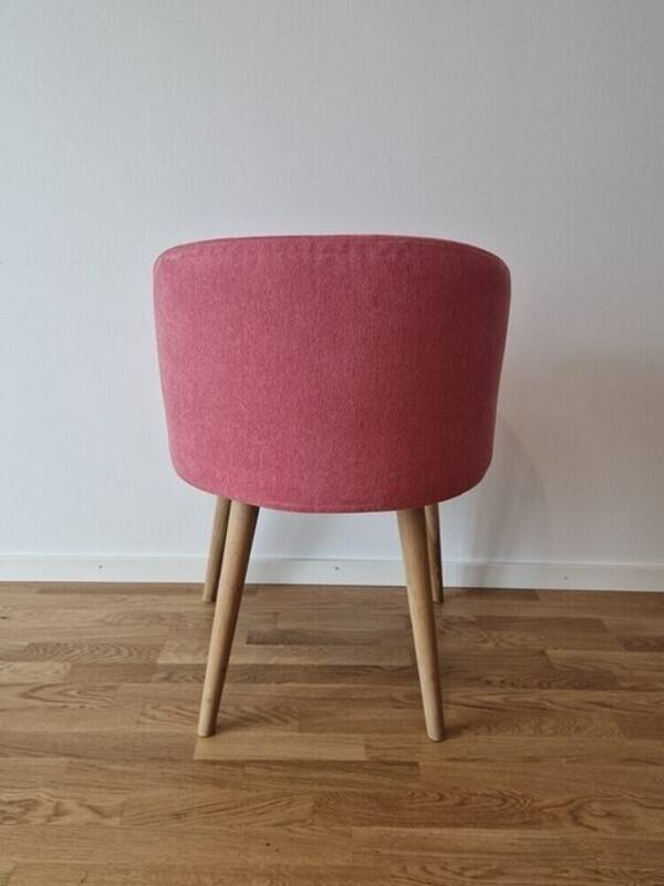 Rekvista - Stol/köksstol i rosa tyg