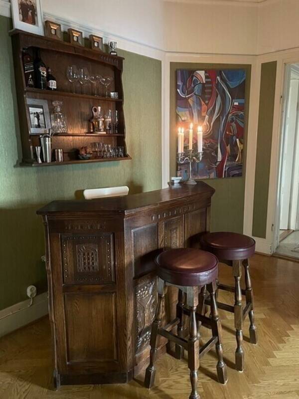 Lägenhet - bar i hallen