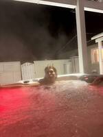 Med bubbelpool på gården