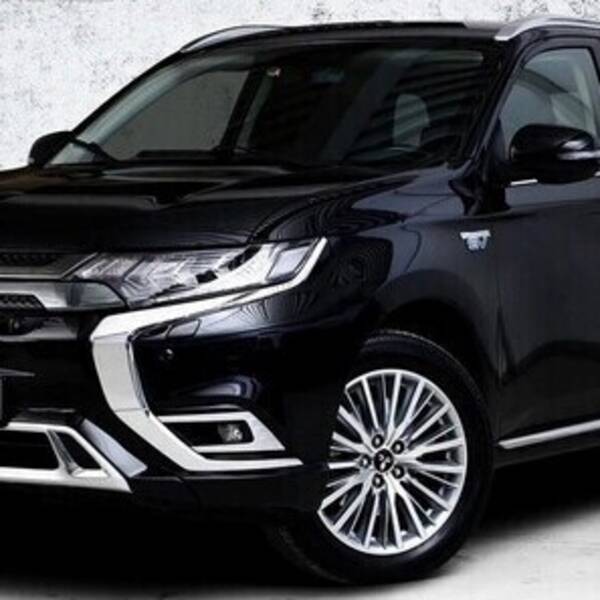 Kjøretøy - Mitsubishi Outlander 