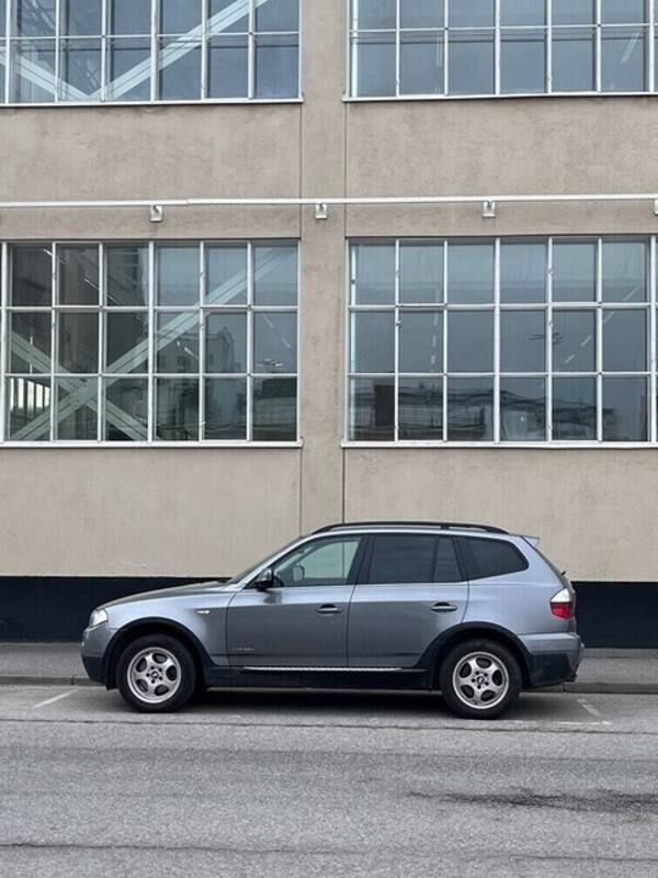Fordon - BMW x3 2007-2011 och Audi TT 1999-2004