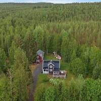 Hus i skogen Hus i skogen