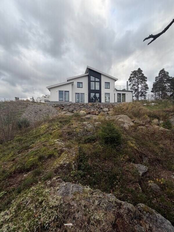 Hus - Gudö Hills