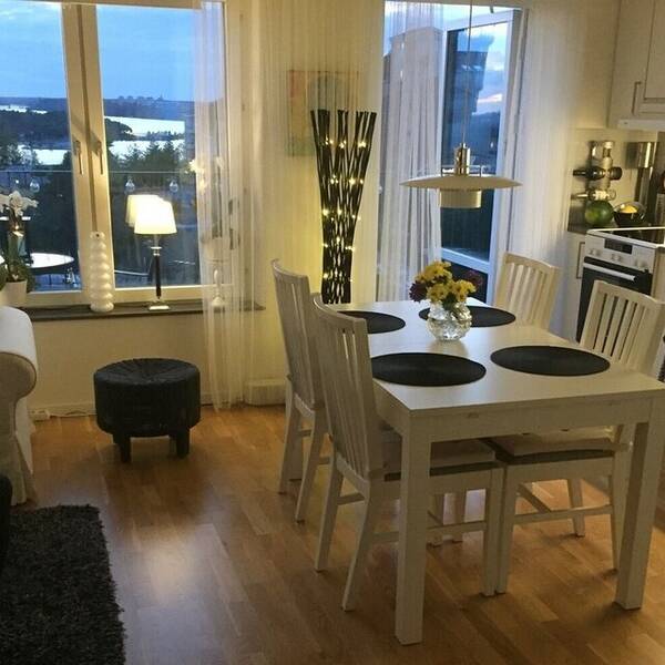 Lägenhet - Lägenhet med öppen planlösning. Byggd 20