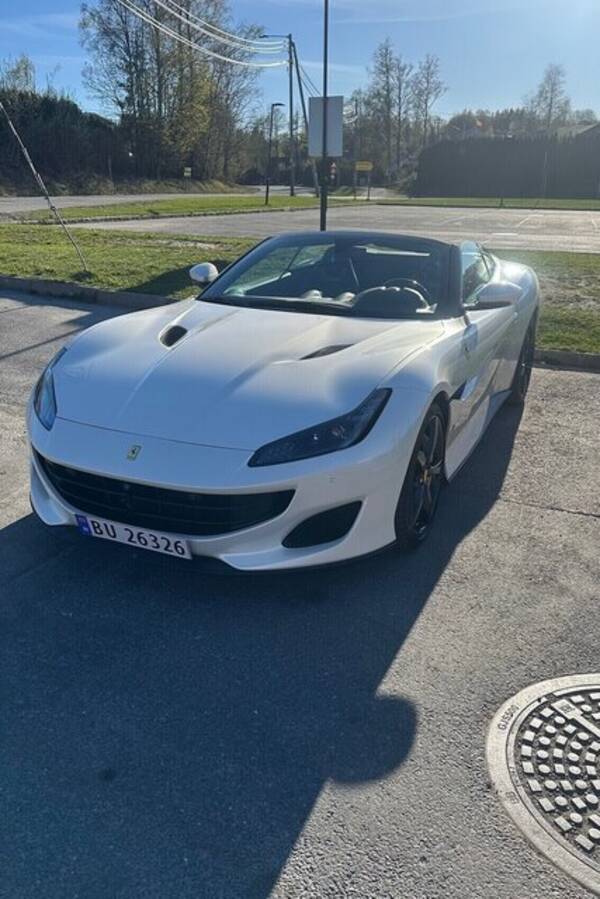 Kjøretøy - Ferrari Portofino 