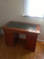 Gammalt skrivbord