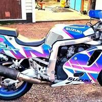 Suzuki GsxR 750