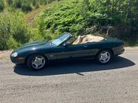 Jaguar xk8 convertible